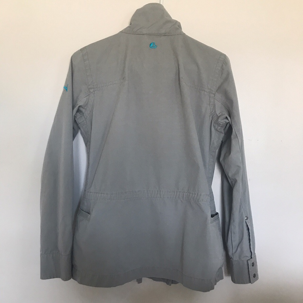 Puma jacket - Picture 3 of 4